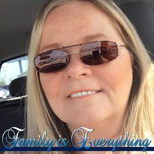 Meet your Posher, Debi